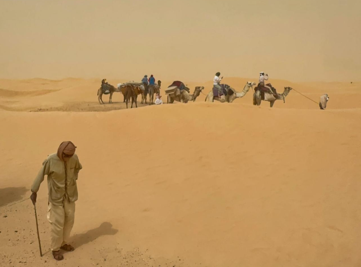 لحظة صحراوية 2